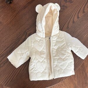 **never worn**Old Navy 3-6 Month Old Winter Coat (WATER RESISTANT)